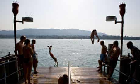 Swimming in Lake Zürich