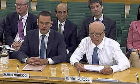 Rupert Murdoch defends his company before a committee of MPs