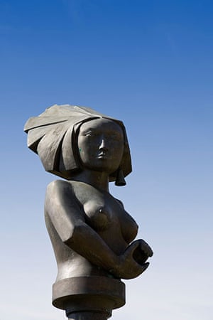 Women sculptures: Siren by Andre Wallace, Newcastle
