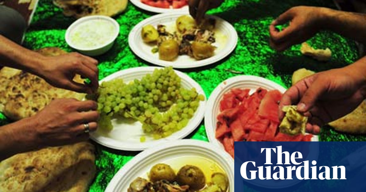 Khan S Kitchen The Difficult Life Of An Afghan Interpreter For The British Military Religion The Guardian