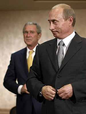 Putin: George W Bush and Russian President Vladimir Putin in Sydney