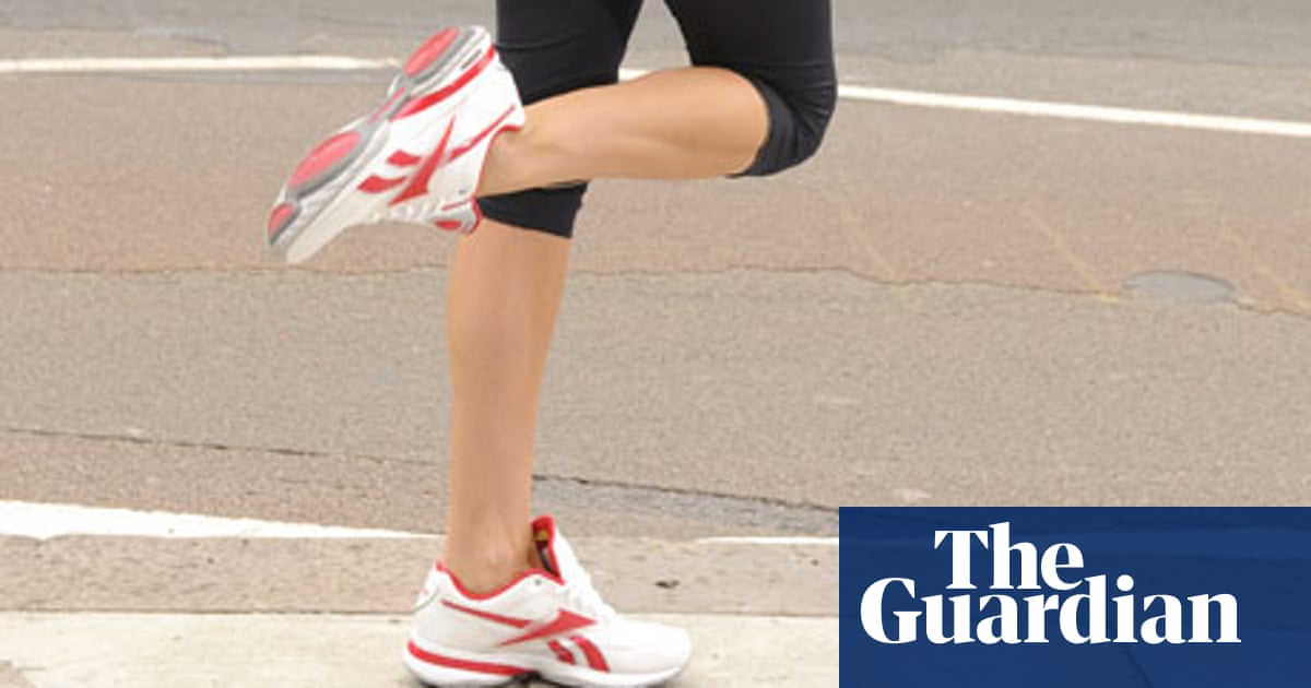 underjordisk Hofte Midler Reebok EasyTone: the shoe that undermines all fitness advertising | Fitness  | The Guardian