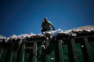24 hours in pictures | News | The Guardian