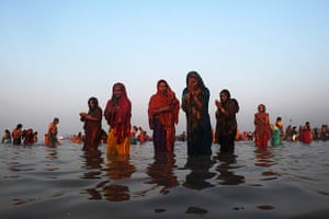 Ganges: Pilgrims perform rituals after taking a dip