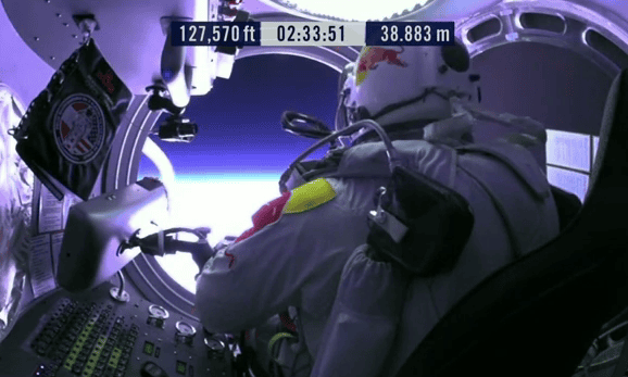 Felix Baumgartner Lands Safely After Record Breaking Jump As It Happened Sport The Guardian Felix Baumgartner Lands Safely After Record Breaking Jump As It Happened Sport The Guardian