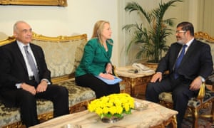 Egypt's foreign minister Mohamed Kamel Amr, US secretary of etate Hillary Clinton and Egypt's president Mohamed Mursi