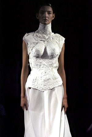 Fashion Alexander Mcqueen Designs 8 Alexander McQueen gallery 014