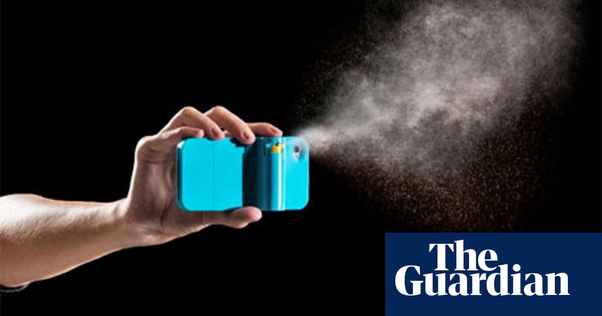 Spraytect The Iphone Case That Comes With Pepper Spray Design The Guardian Spraytect The Iphone Case That Comes With Pepper Spray Design The Guardian