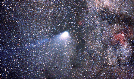 Comet Halley against the Milky Way