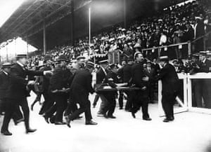 1908 Olympics ...: Exhausted Pietri