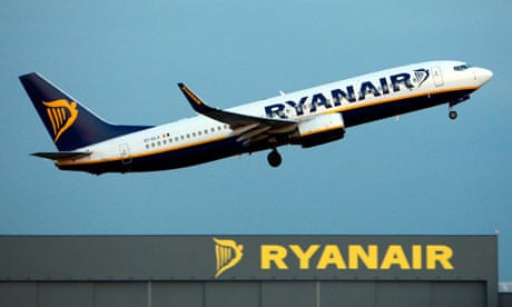 Ryanair jet, Stansted, 31/03/09
