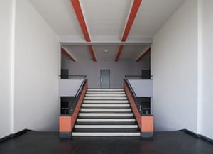 Bauhaus: Dessau Bauhaus stairway
