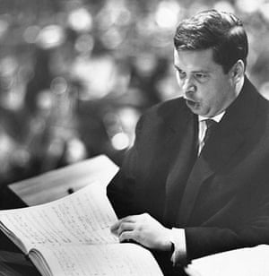 Dietrich Fischer-Dieskau: 1951: Dietrich Fischer-Dieskau makes his London concert debut
