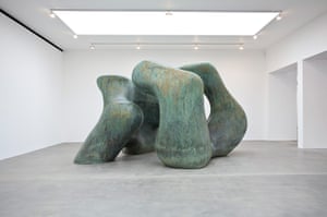 Moving Henry Moores gigantic sculpture - in pictures 