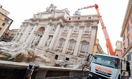 Trevi fountain inspected after pieces of top frieze fell off