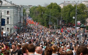Moscow protests: Opposition members march