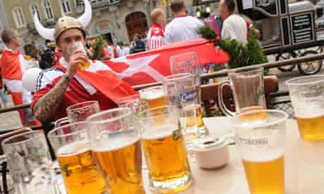 Danish fans enjoy Ukrainian hospitality in Lviv