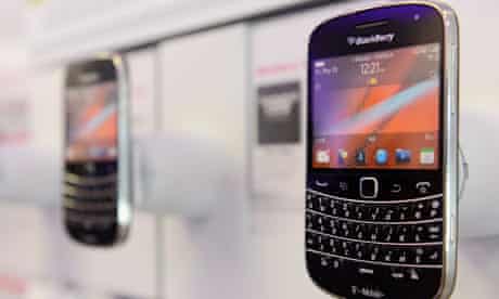 Blackberry Maker RIM to cut 5,000 jobs