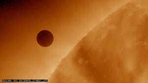 Venus transiting sun: Venus transiting the sun in pictures