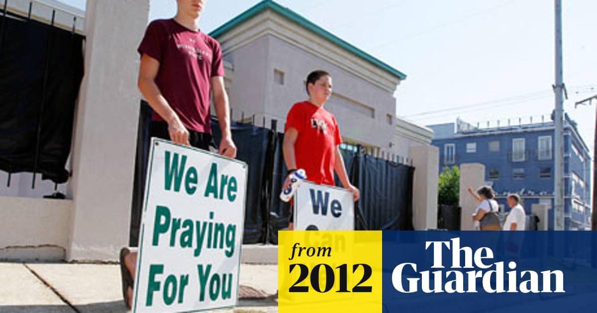 Mississippi S Only Abortion Clinic Will Stay Open As Judge Blocks State Law Abortion The Guardian Mississippi S Only Abortion Clinic Will Stay Open As Judge Blocks State Law Abortion The Guardian