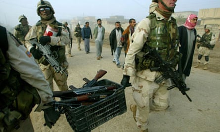 US soldiers in Hawijah near Kirkuk 2003