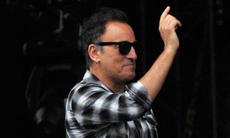 Bruce Springsteen had to leave the Hyde Park stage in silence when his microphone was switched off.
