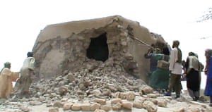 Timbuktu: Rebels destroy shrine
