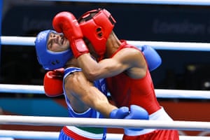 Boxing: Iglesias Sotolongo of Cuba and Vincenzo Mangiacapre of Italy
