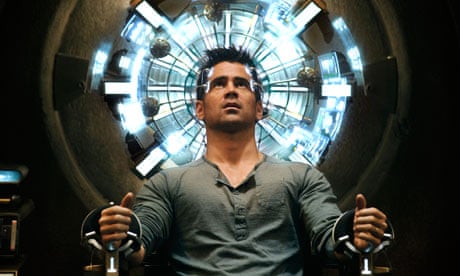 Quaid (Colin Farrell) in the new Total Recall