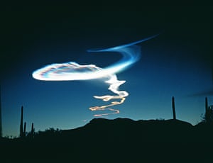 Clouds: Noctilucent cloud