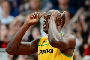 Bolt's Ticks: Bolt gestures prior to taking the start