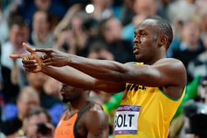 Bolt's Ticks: Bolt gestures prior to taking the start 