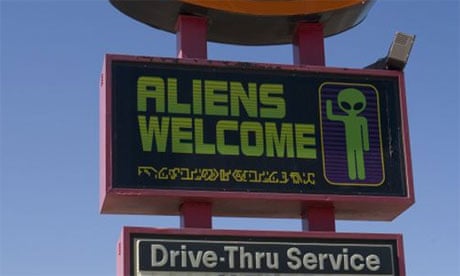 Aliens Welcome sign, America