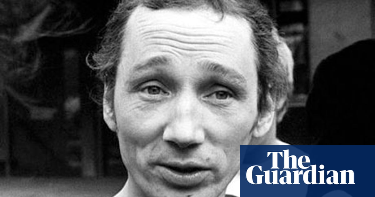 From The Archive 24 September 1982 Buckingham Palace Intruder Cleared Of Burglary From The Guardian The Guardian