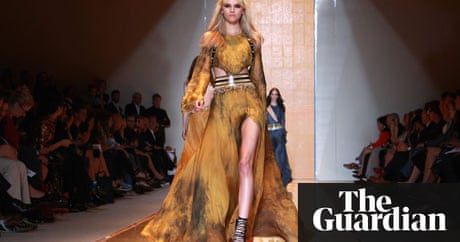 Versace's Milan show is a high-octane display of lace, leather and tie ...