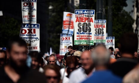 Demonstrators march on September 26, 2012 in Athens during a 24-hours general strike.