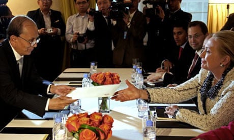 Clinton meets with Burma's president Thein Sein