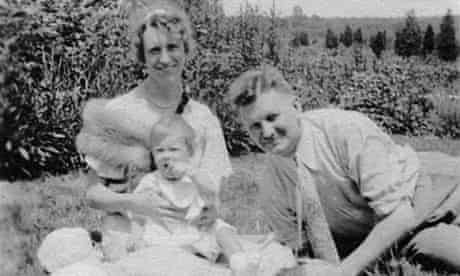 Sylvia Plath with her parents Aurelia and Otto