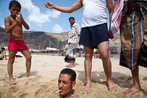 Photography: Man in sand in yemen