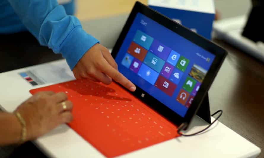 Microsoft Working On A Fix For Windows Rt 8 1 Update Issues Microsoft The Guardian