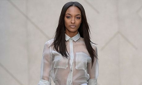Transparent blouses – how to wear them in the real world