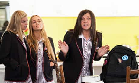 Scarica Gratis Images Chris Lilley S Ja Mie Private School Girl Tv Review le plus cool salutations