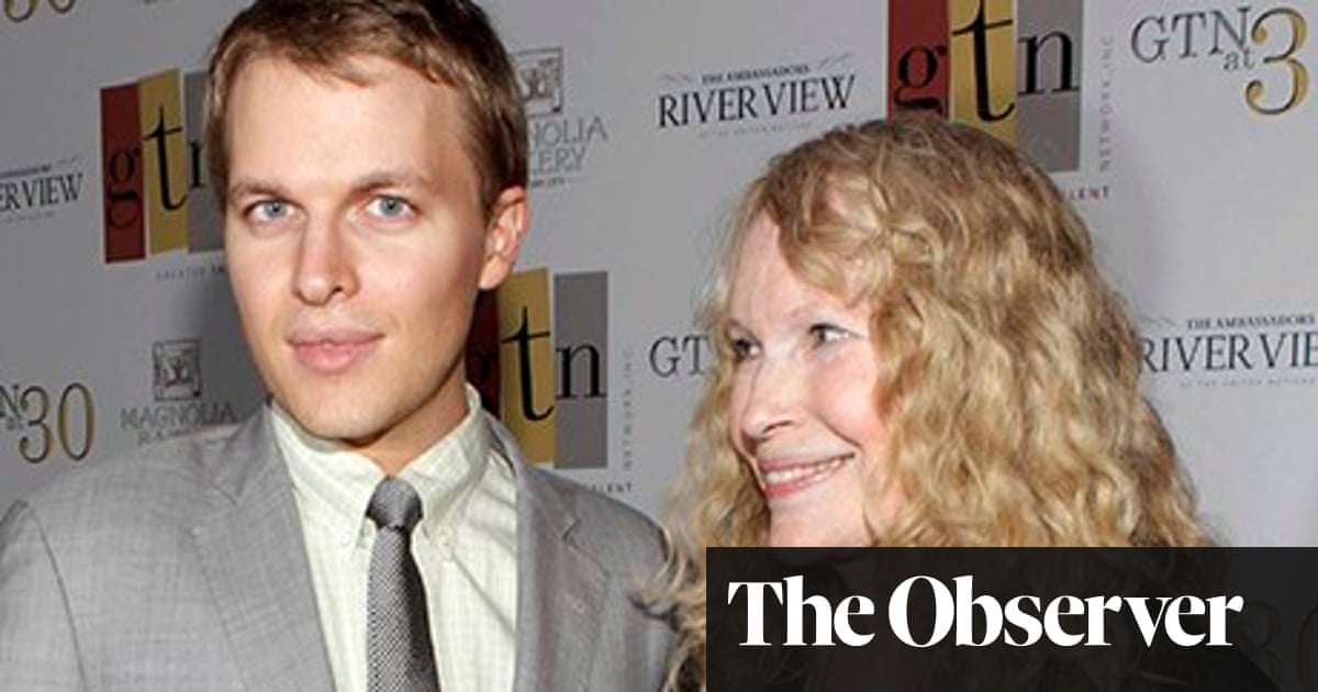 Mia Farrow A Vivid Life Always Lived In The Spotlight Observer