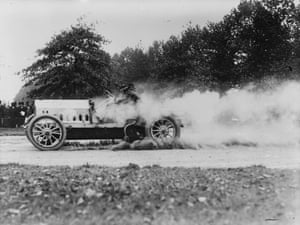 A racing car in 1915 by Nathan Lazarnick