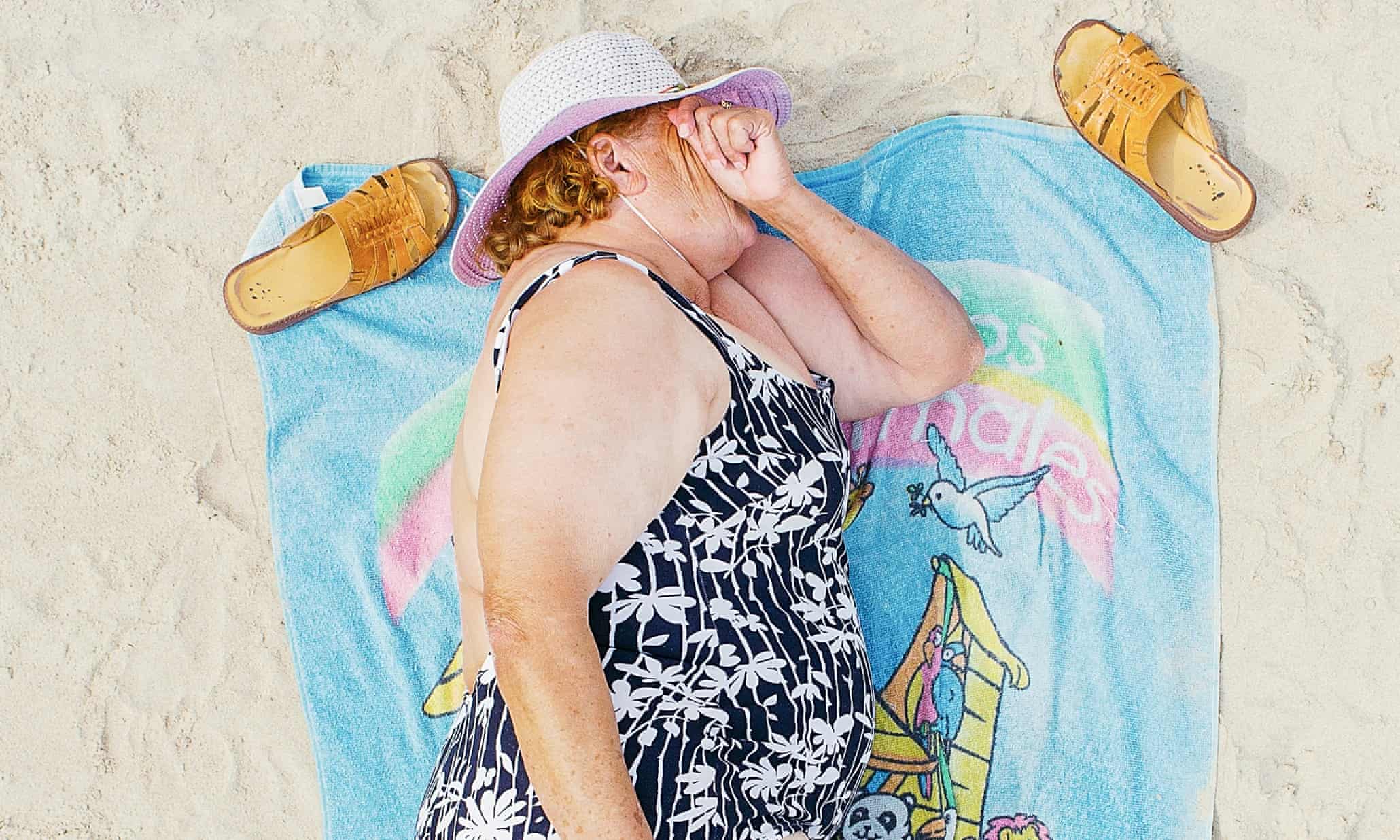Sleeping sunbathers in Lithuania - in pictures