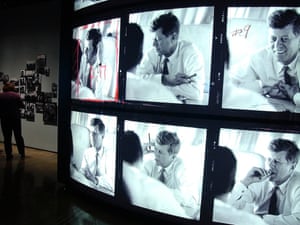On Eve Of Jfk Remembrance Dallas Forced To Reckon With A Past Of Hate World News The Guardian