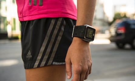 bandera franja ilegal Adidas miCoach Smart Run review – a personal trainer on your wrist |  Smartwatches | The Guardian