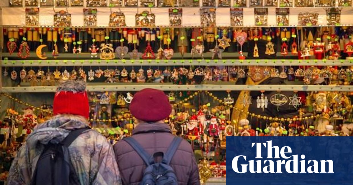 How To Do Christmas Presents On The Cheap And Still Look Like The Best Friend Ever Students The Guardian How To Do Christmas Presents On The Cheap And Still Look Like The Best Friend Ever Students The Guardian