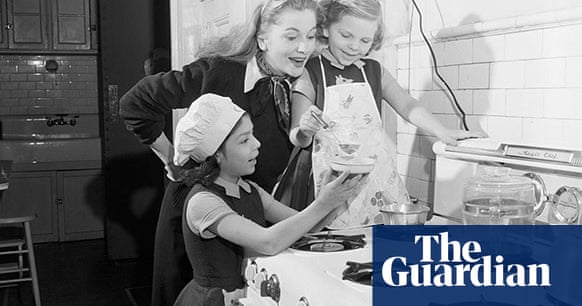 Joan Fontaine A Career In Pictures Film The Guardian Joan Fontaine A Career In Pictures Film The Guardian