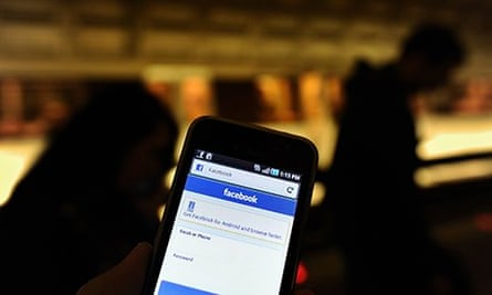Beware Facebook S New Video In News Feed Could Be A Mobile Data Headache Facebook The Guardian